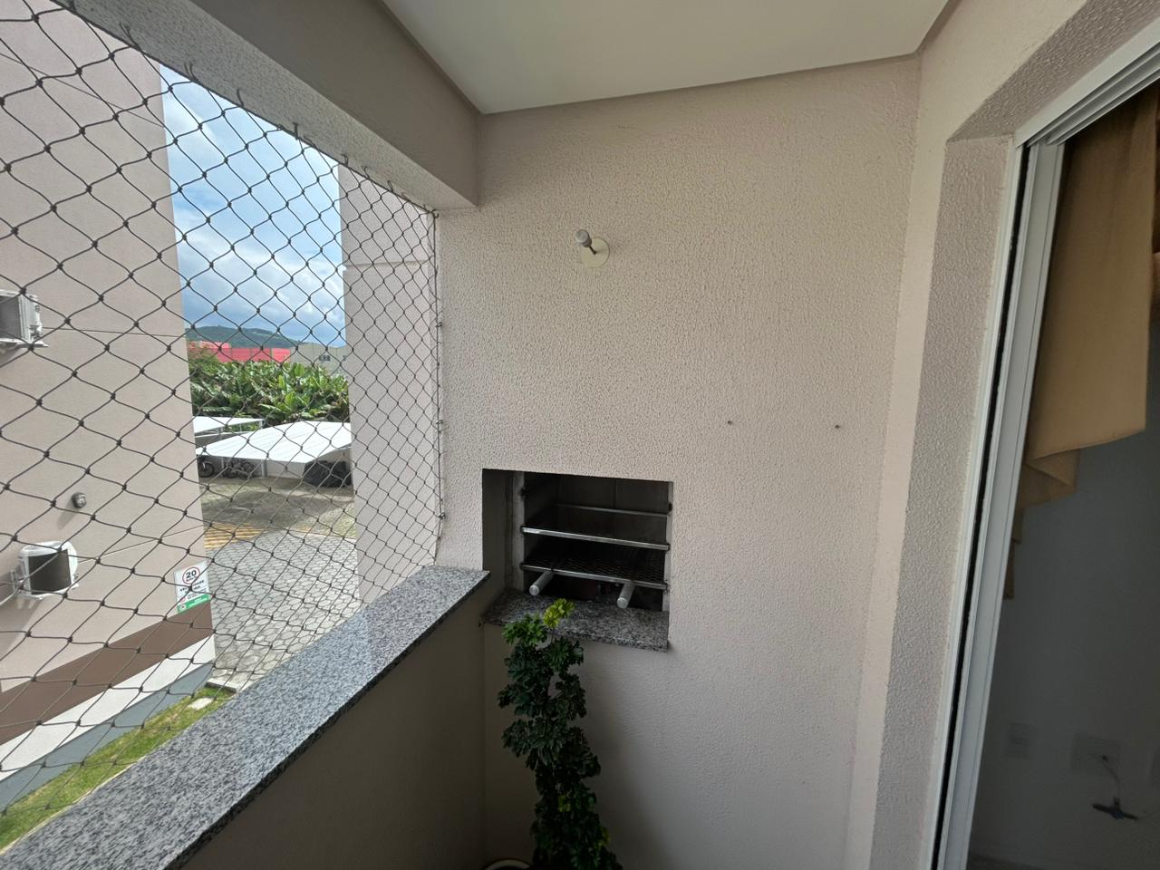 Apartamento No Bairro Aririu  9