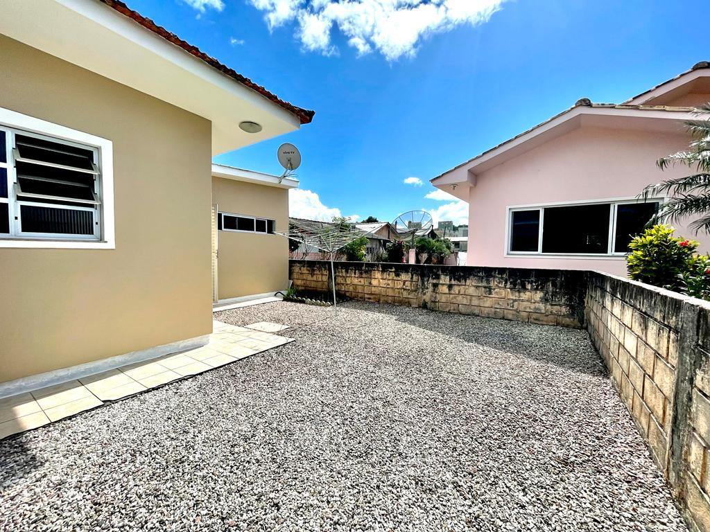 Casa no bairro Barra do Aririu  11