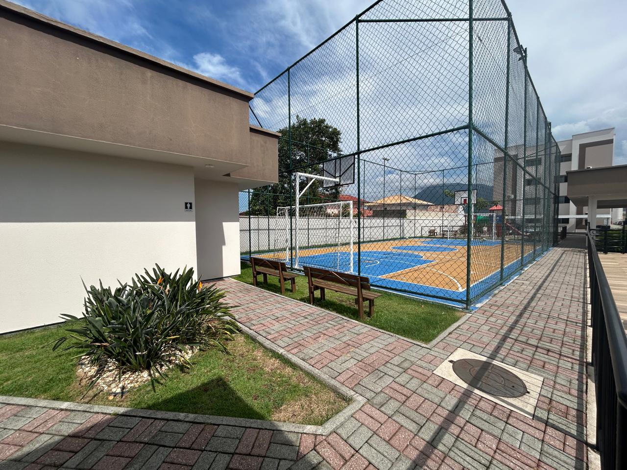 Apartamento No Bairro Aririu  13