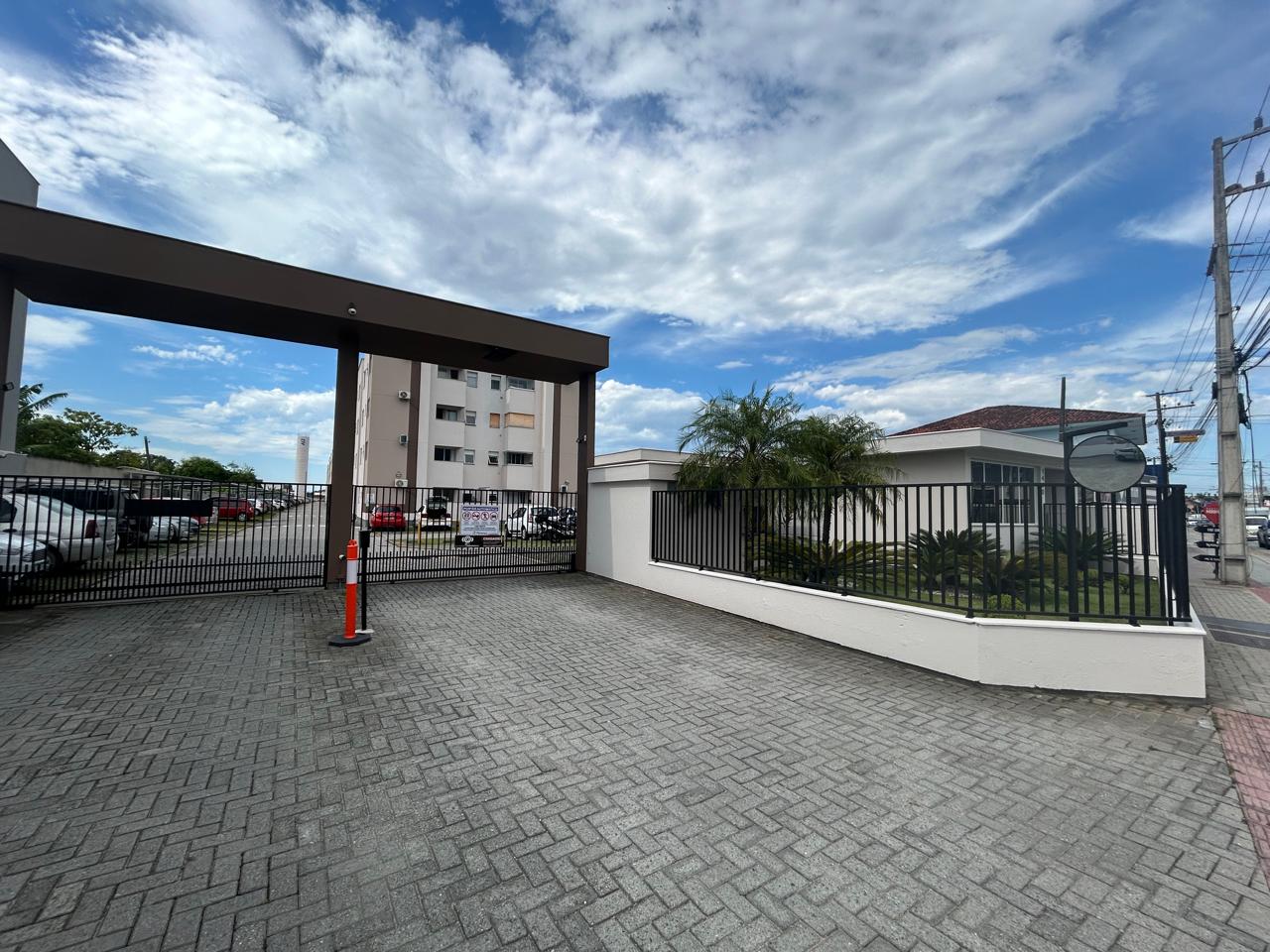 Apartamento No Bairro Aririu