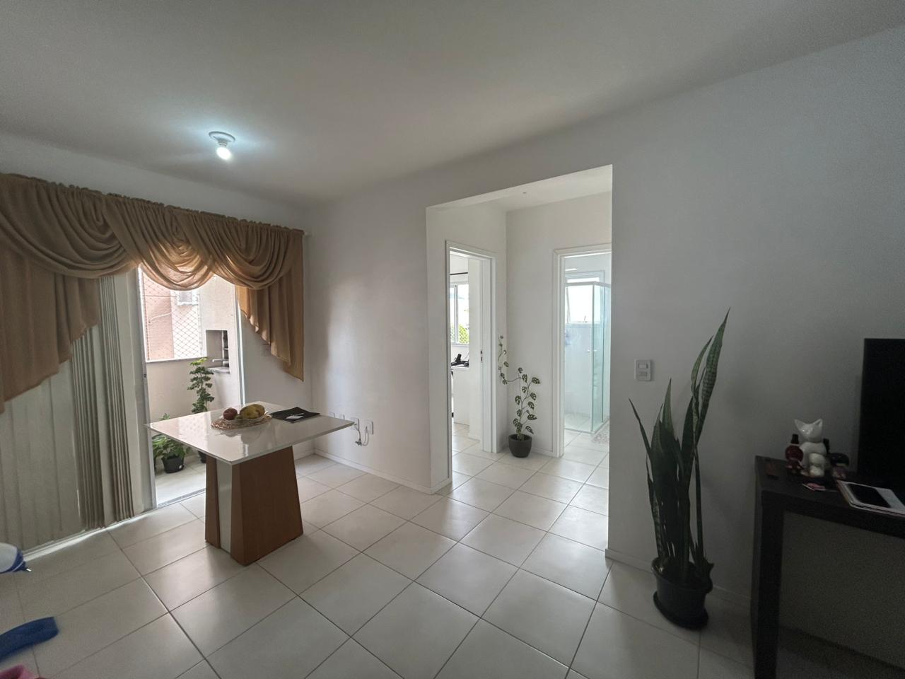 Apartamento No Bairro Aririu